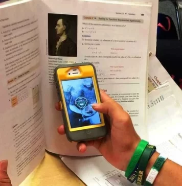 Почему международные организации предлагают запретить смартфоны в школах?